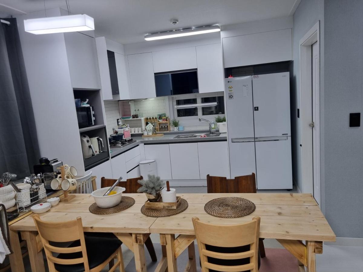 Bed and Breakfast Gashi Sarang Seogwipo Exterior foto