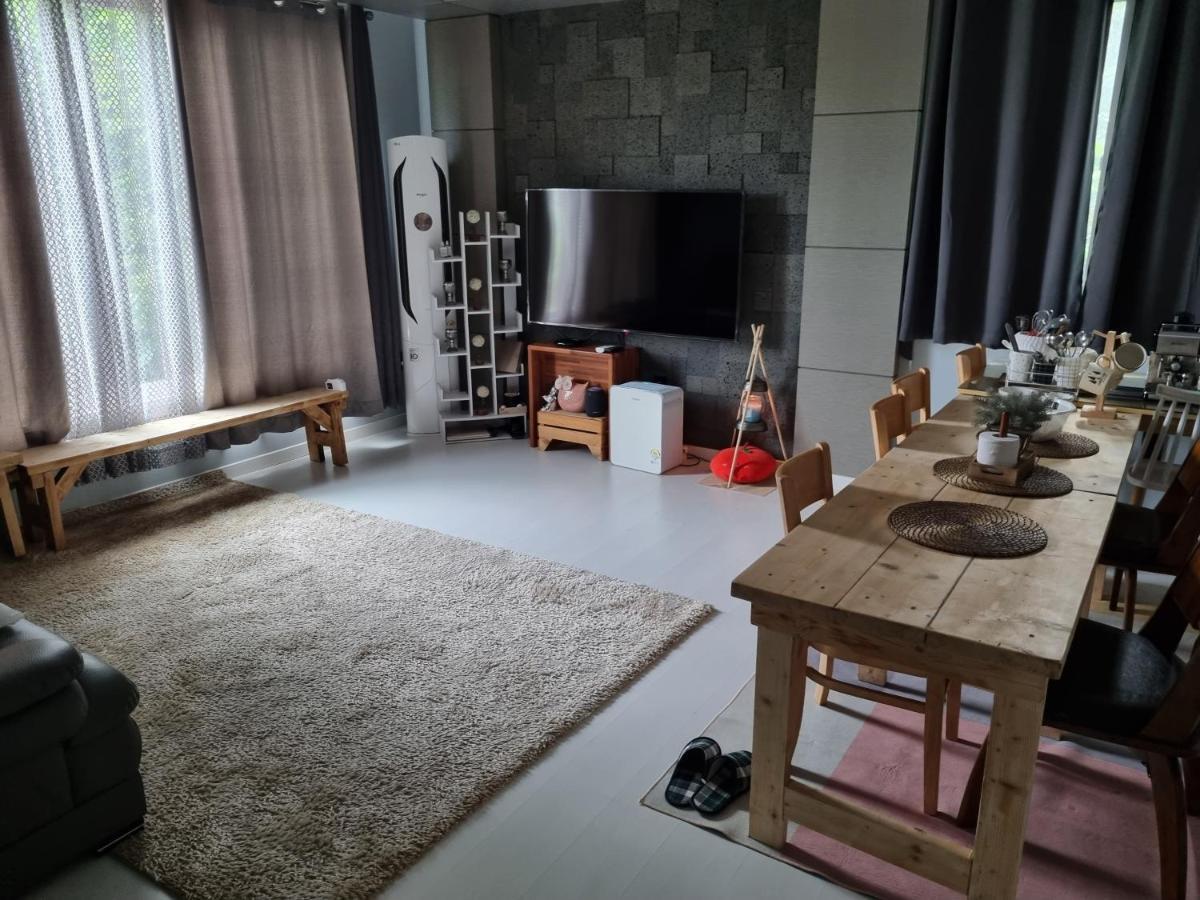 Bed and Breakfast Gashi Sarang Seogwipo Exterior foto