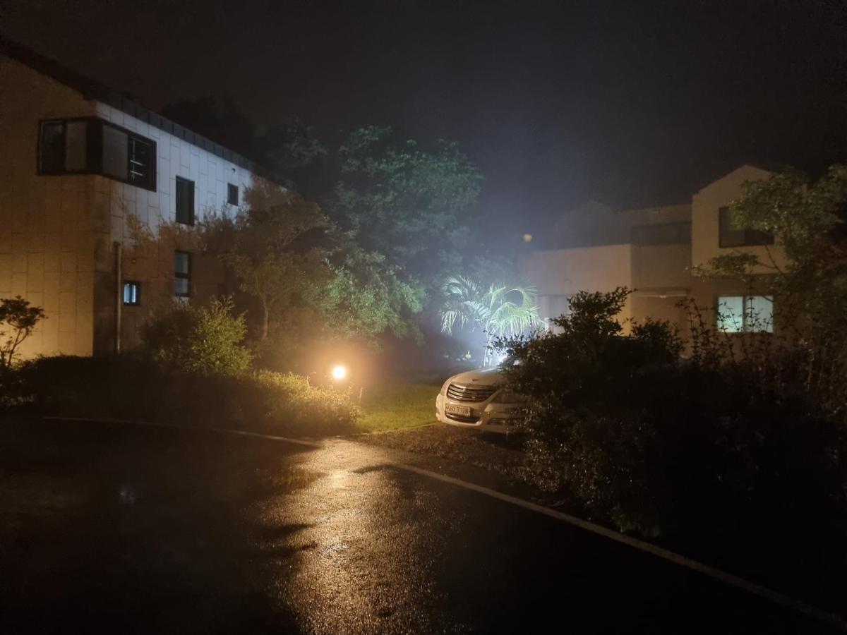 Bed and Breakfast Gashi Sarang Seogwipo Exterior foto