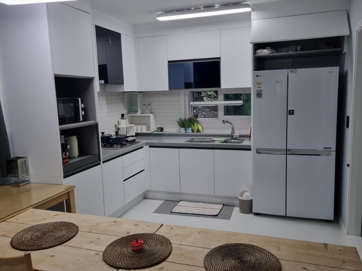 Bed and Breakfast Gashi Sarang Seogwipo Exterior foto